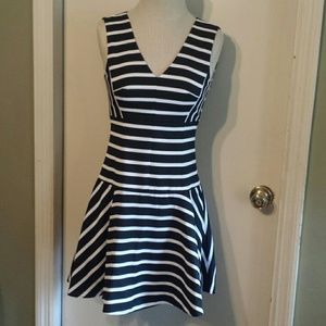 4.collective black & white striped dress, size 0